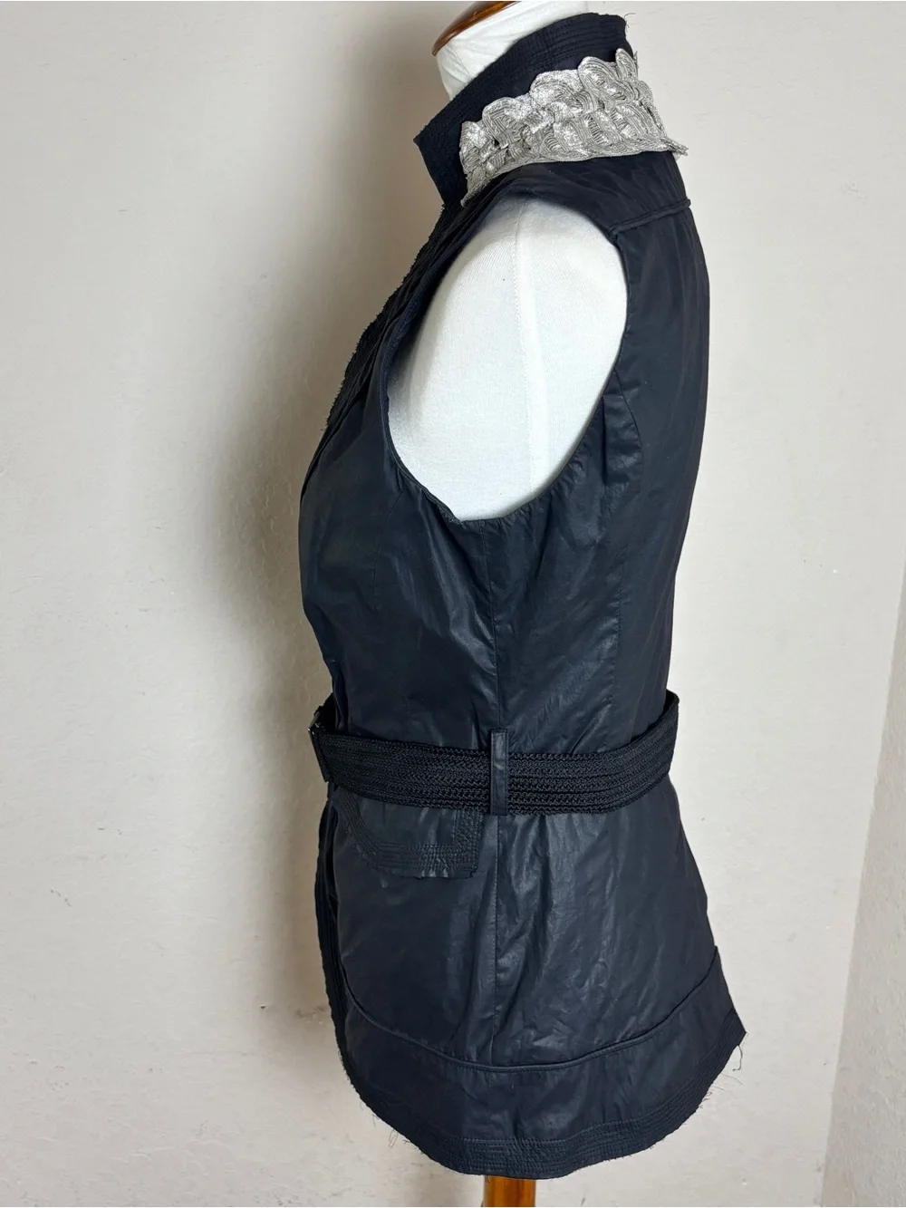Scervino Street Black Belted Vest Top Embellished Collar 100% Cotton Size S